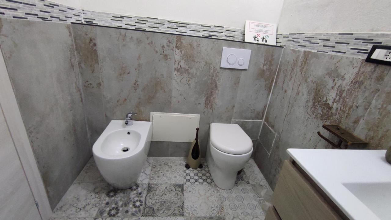 Yaki Domo Bed & Breakfast Cagliari Ngoại thất bức ảnh