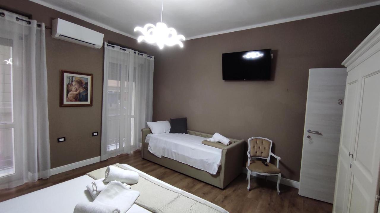 Yaki Domo Bed & Breakfast Cagliari Ngoại thất bức ảnh